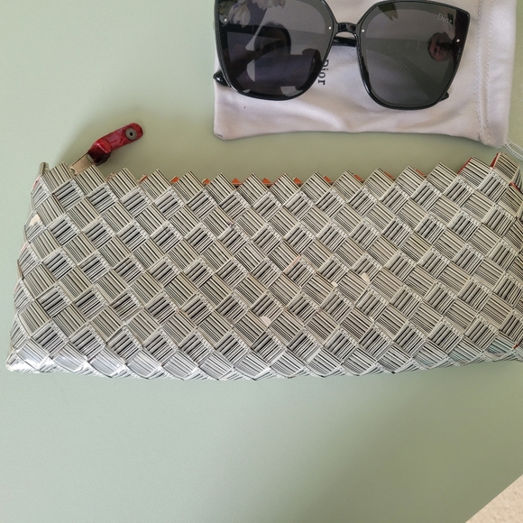 Clutch purse - Picture 3 of 6